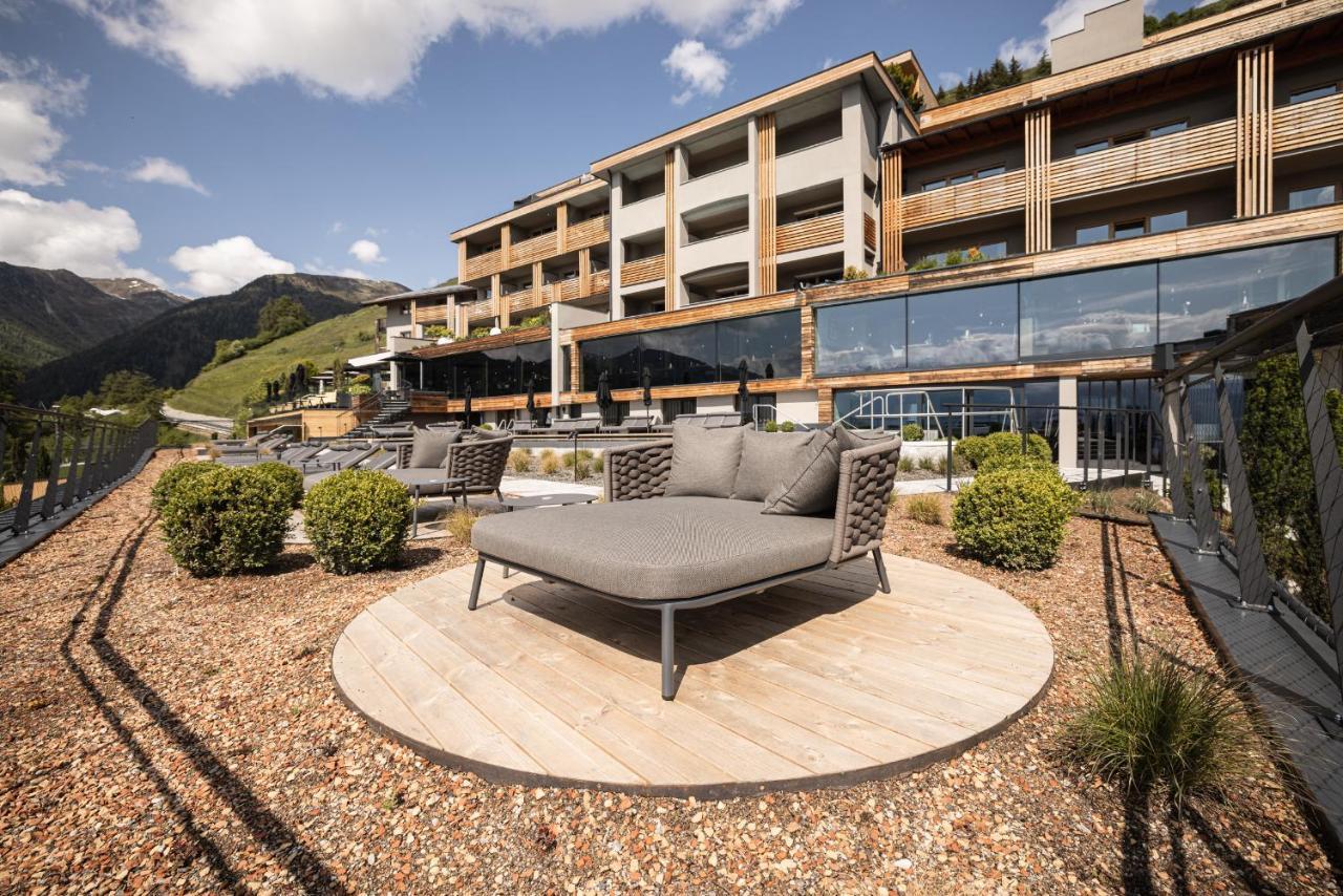 Das Gerstl Alpine Retreat Malles Venosta Ngoại thất bức ảnh
